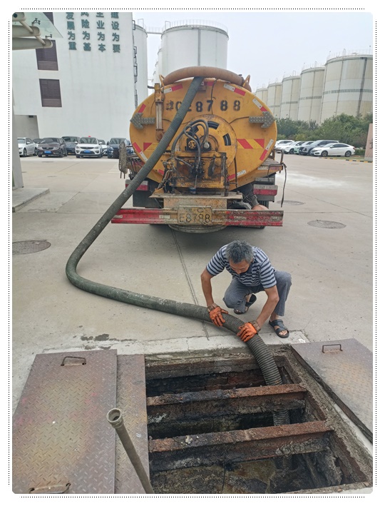 中兴镇隔油池清掏