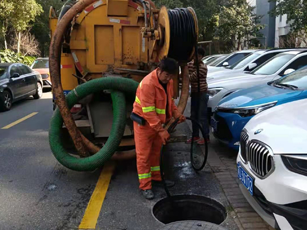 中兴镇排污管道清淤